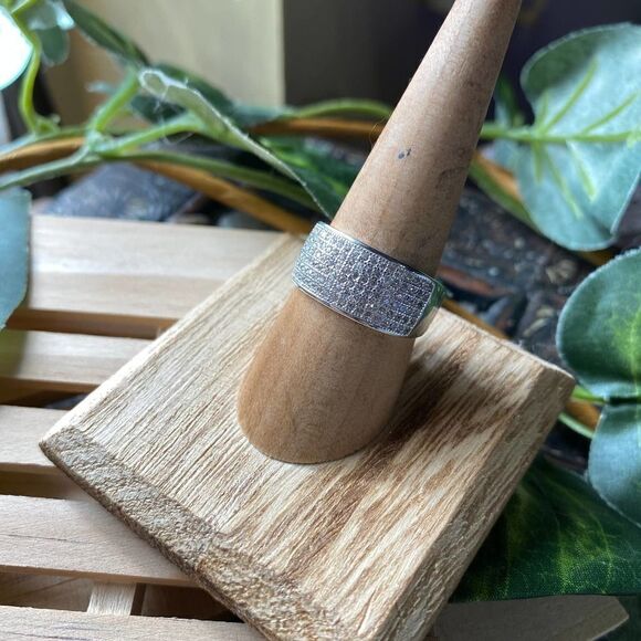 Sterling Silver Elegant Wavy Pave Set Diamond CZ Ring Size 8 - Picture 4 of 4